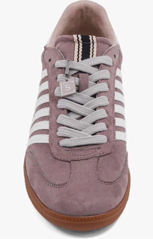 Stevie tennis shoe with brown suede with white stripes
