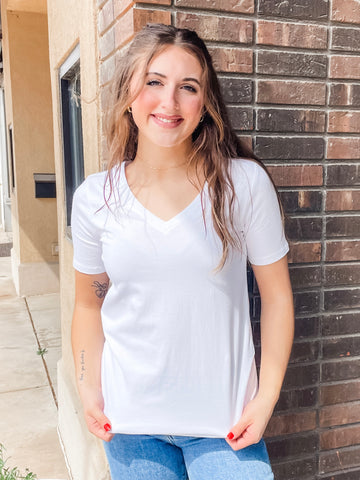 The Bailee White V-Neck Short Sleeve Top