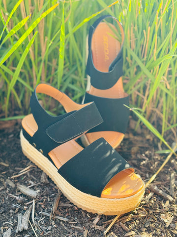 The Blast Black Sandals