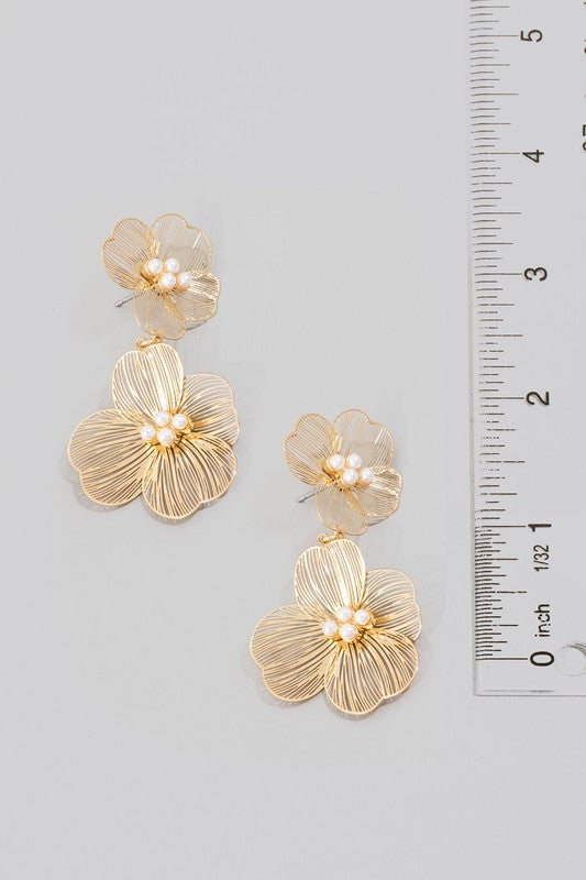 Double Flat Metallic Flower Dangle Earrings