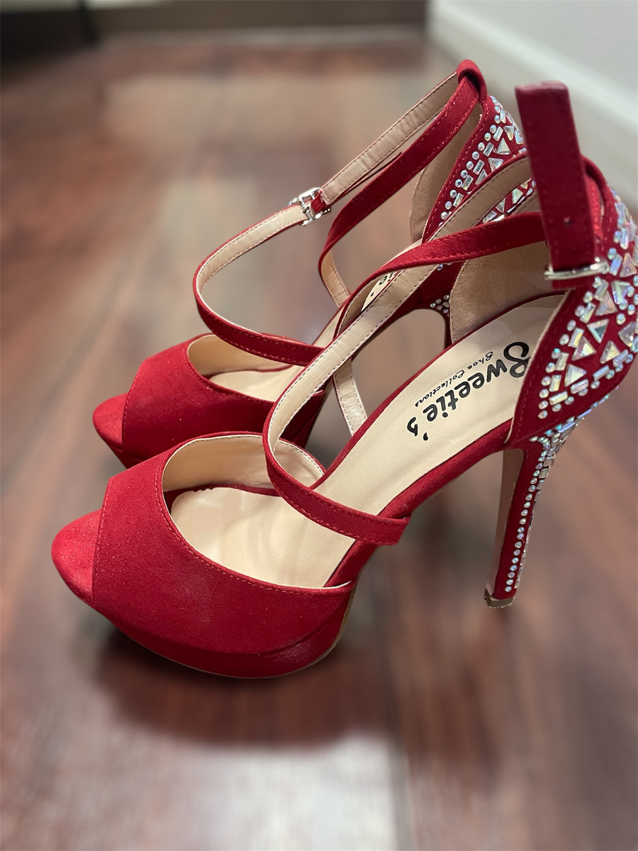 7.5 Red Sweetie's Shoe Collection Very Good