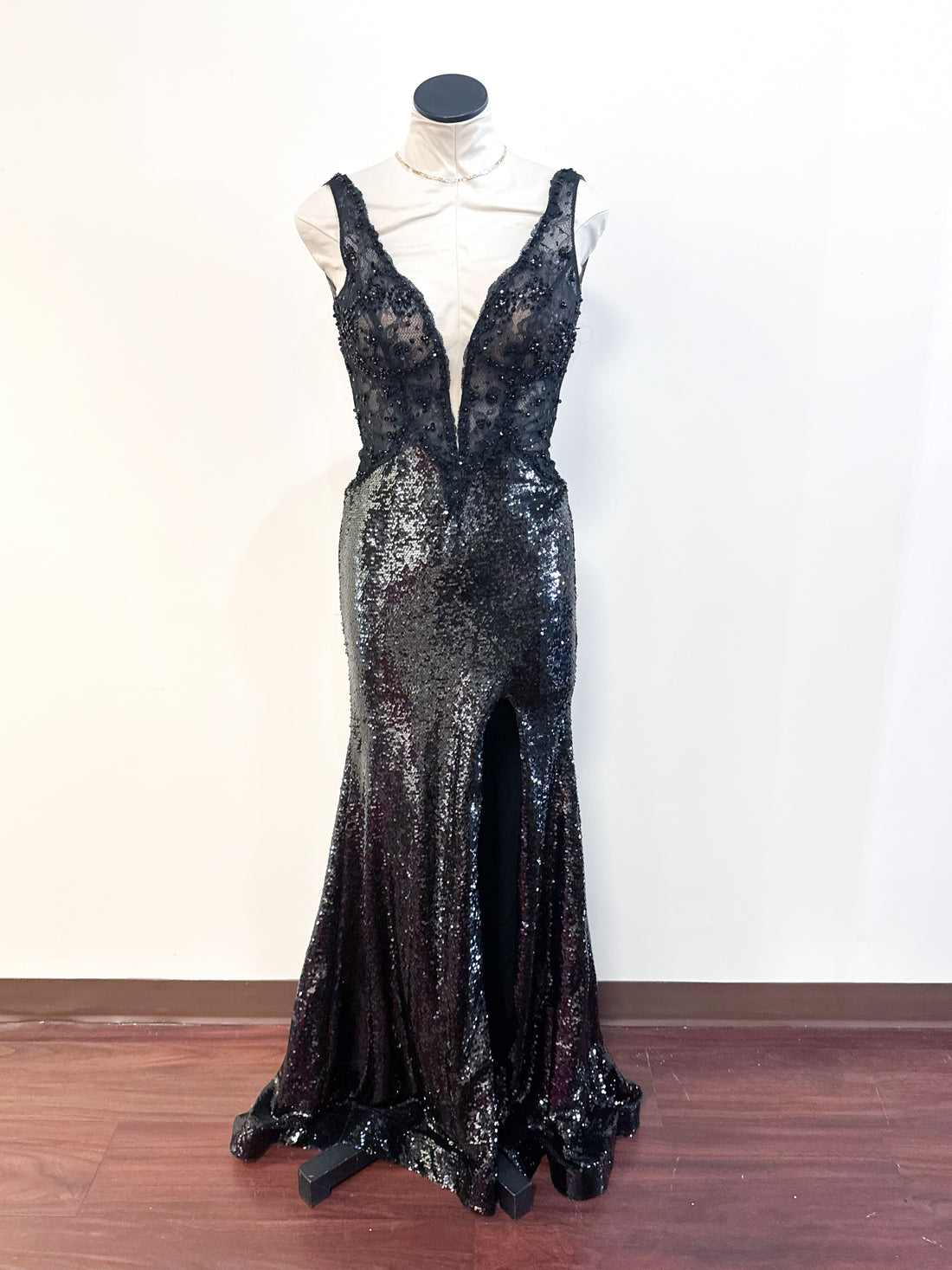 2 Black/Sequin Morilee Very Good