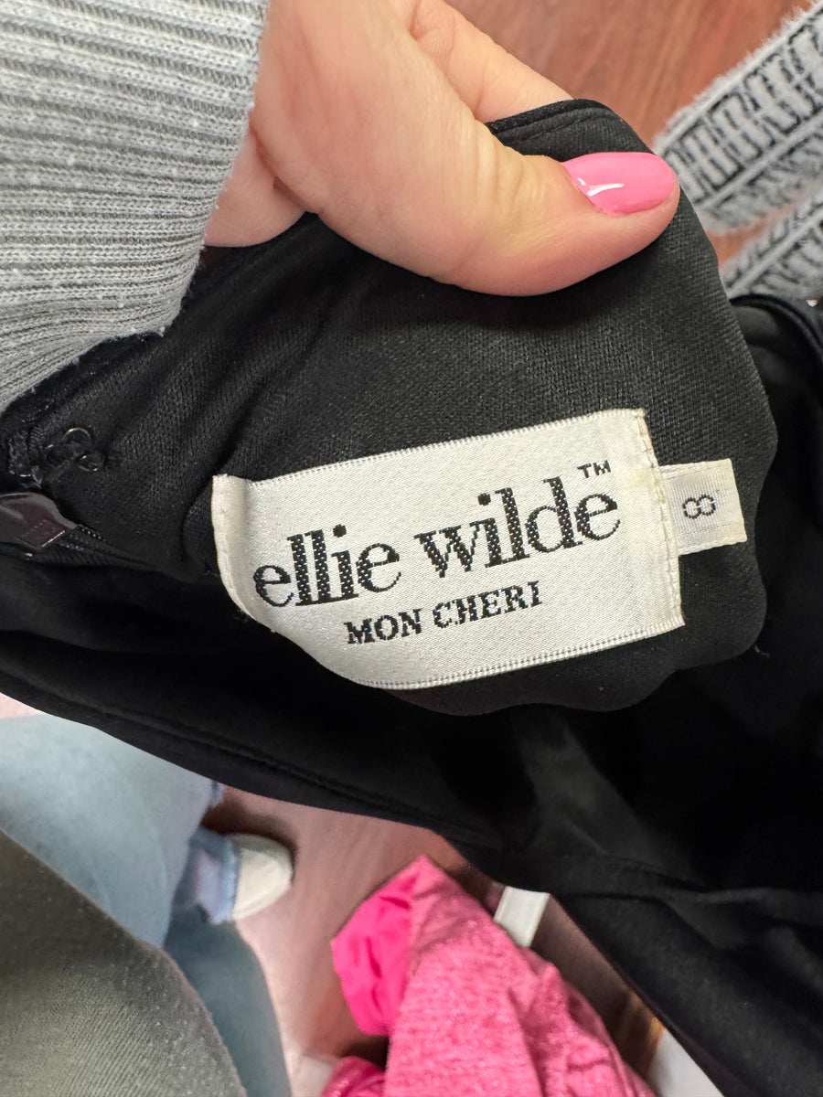 Size 8 Ellie Wilde by Mon Cheri Black