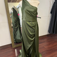 (1)Galina Signature - Size 18