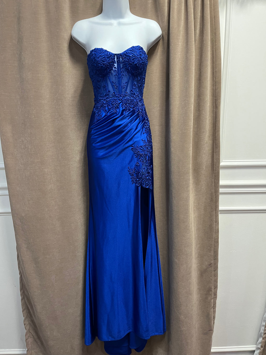 (11)Satin Lace Corset Gown – Size 0