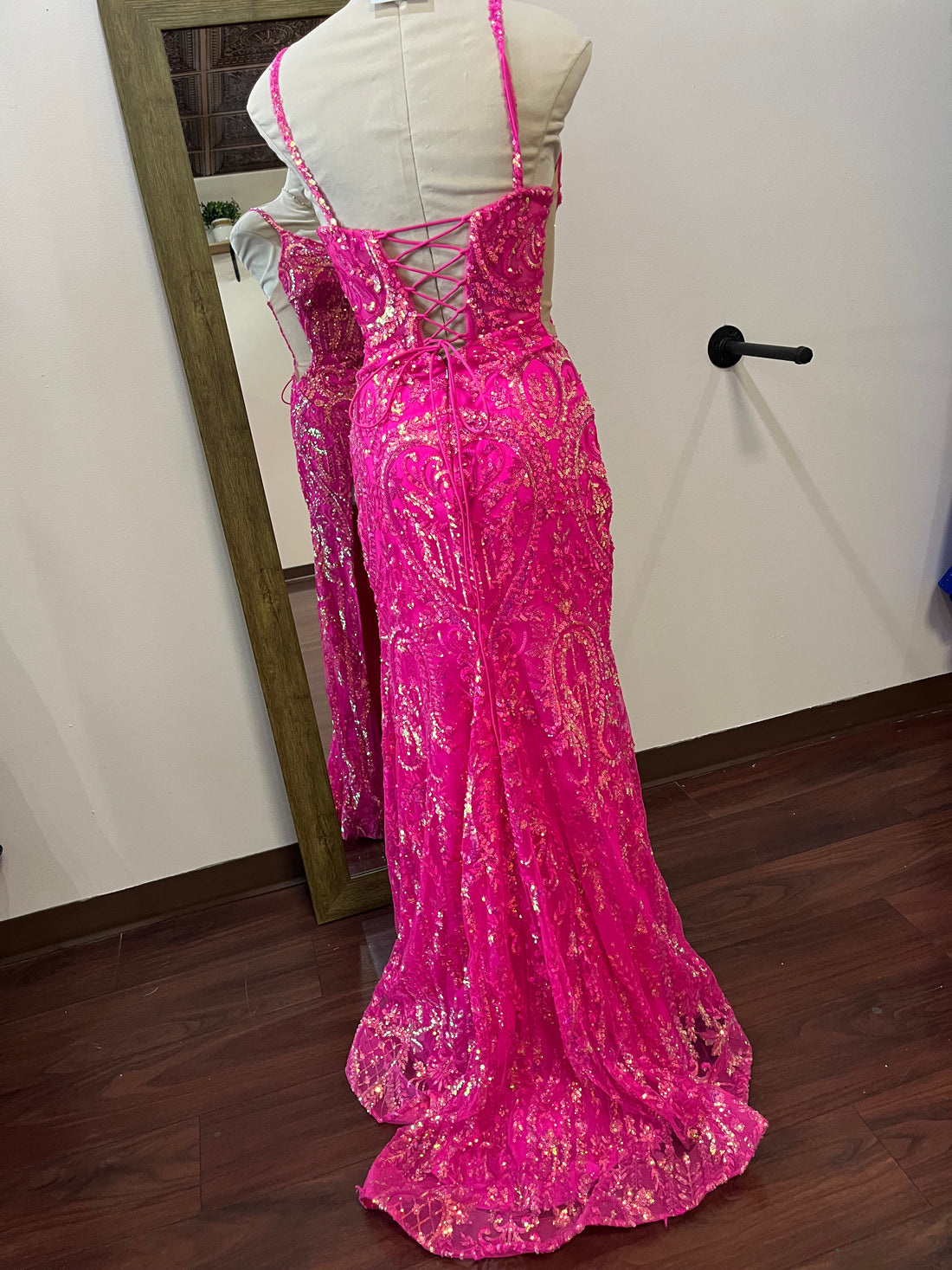 (12) 2 Cute-Hot Pink-Size 8