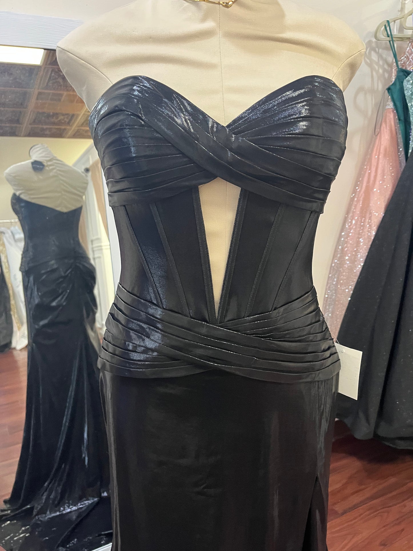 Sherri Hill Black Strapless Formal Gown – Size 8