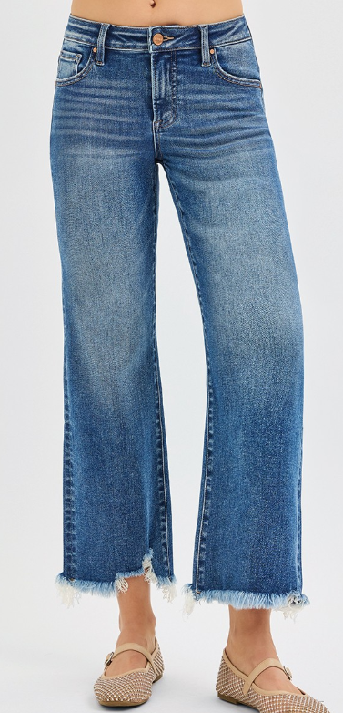 Risen-Mid Rise Crop Straight Jeans