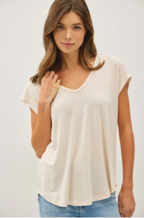 Detailed V-Neck Linen Tee-Natural