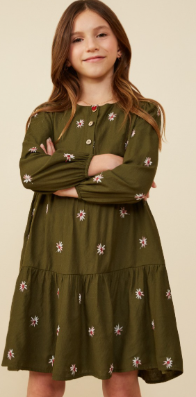 Tween girls floral green dress with buttons  and detailed flowers