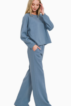 Cozy Mood Set in dusty blue