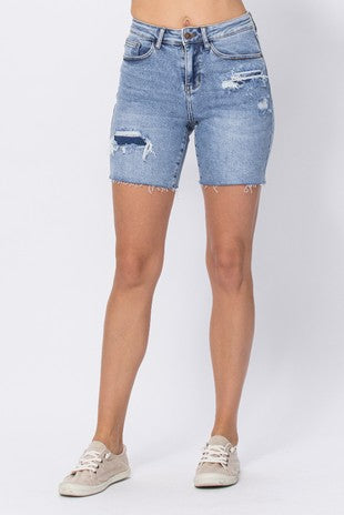 Judy Blue The Barbie Mid Length Patch Shortd