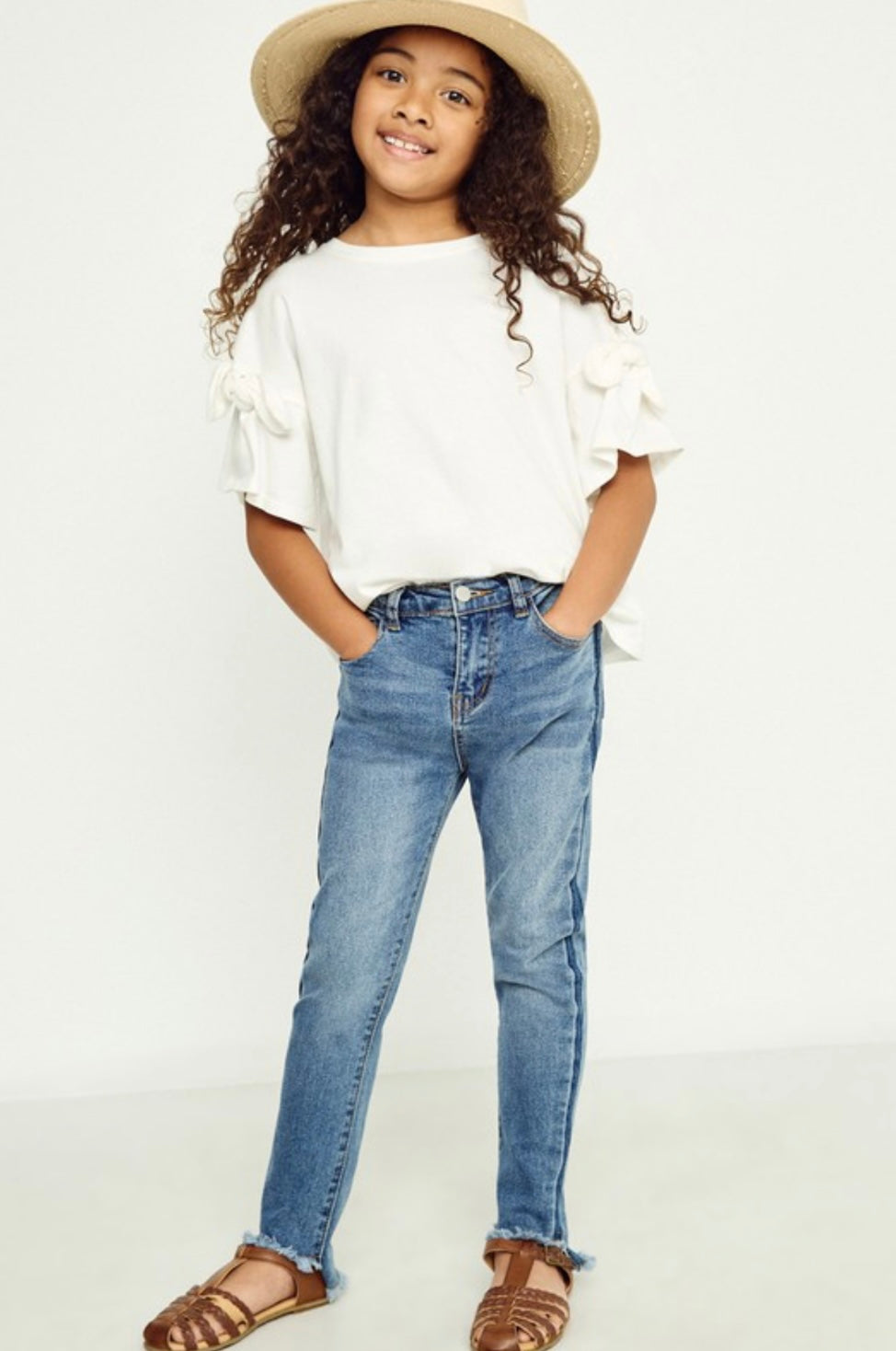 KIDS Stone Wash Fray Ankle Jeans